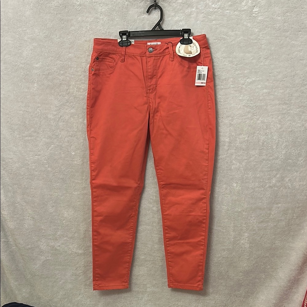 Peachy Salmon Ankle Cropped Jeans with Modern Fit